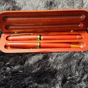 Luxury Red Wood Ballpoint Pen Set With Matching Wooden Case